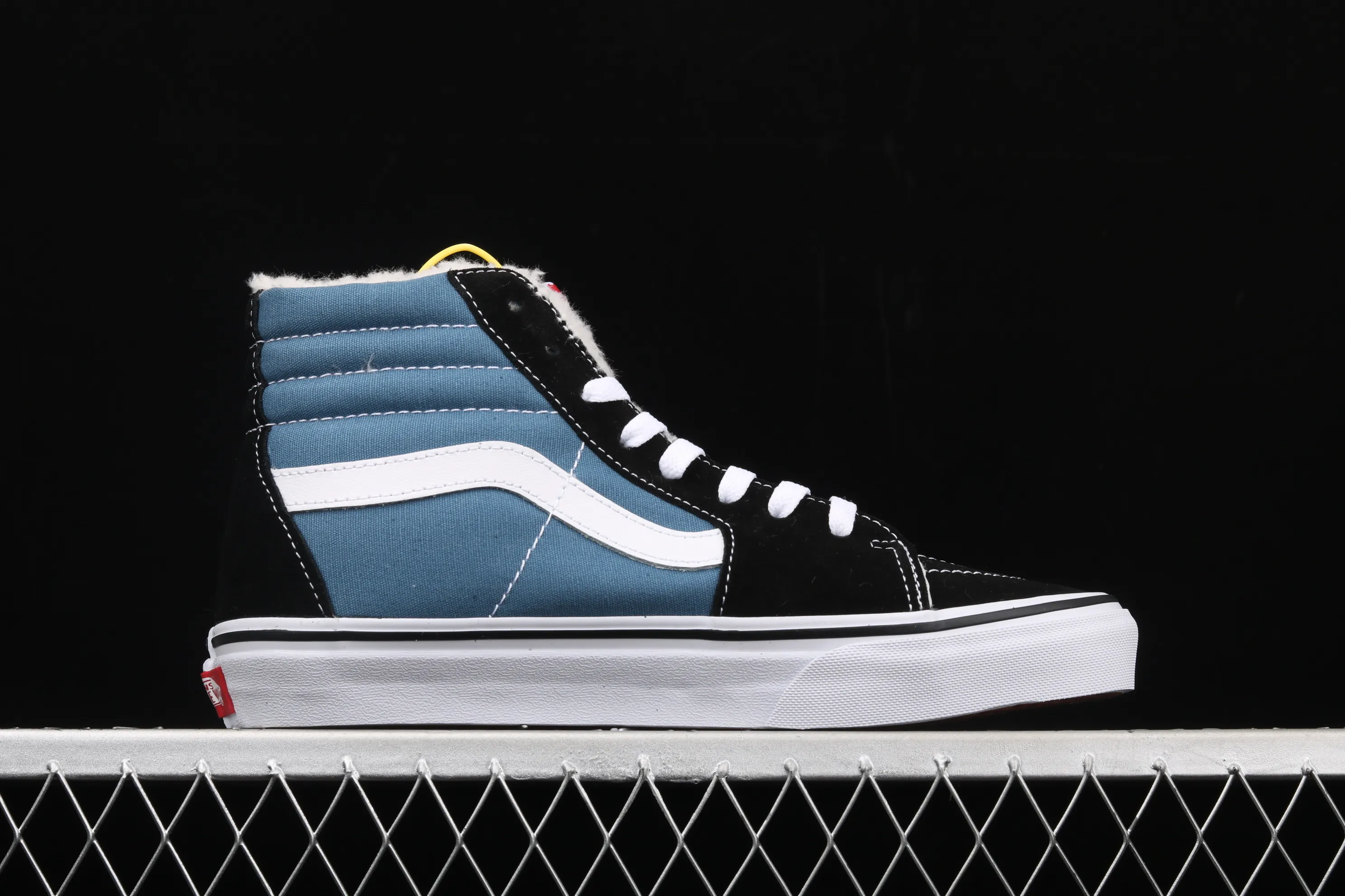 All categories Vans Vans series Vans Hi Vans high-top plus velvet Vans SK8-Hi classic series navy blue high-top casual sneakers VN000D5INVY